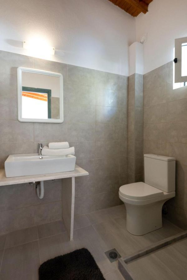Nissaki Sea View Apartments ニサキオン エクステリア 写真