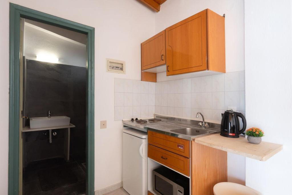 Nissaki Sea View Apartments ニサキオン エクステリア 写真